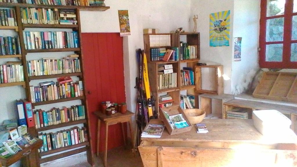 Le Marconnes Bed & Breakfast Saint-Arcons-de-Barges Bagian luar foto