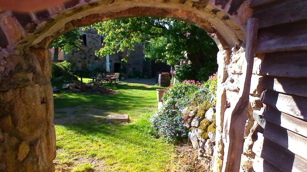 Le Marconnes Bed & Breakfast Saint-Arcons-de-Barges Bagian luar foto