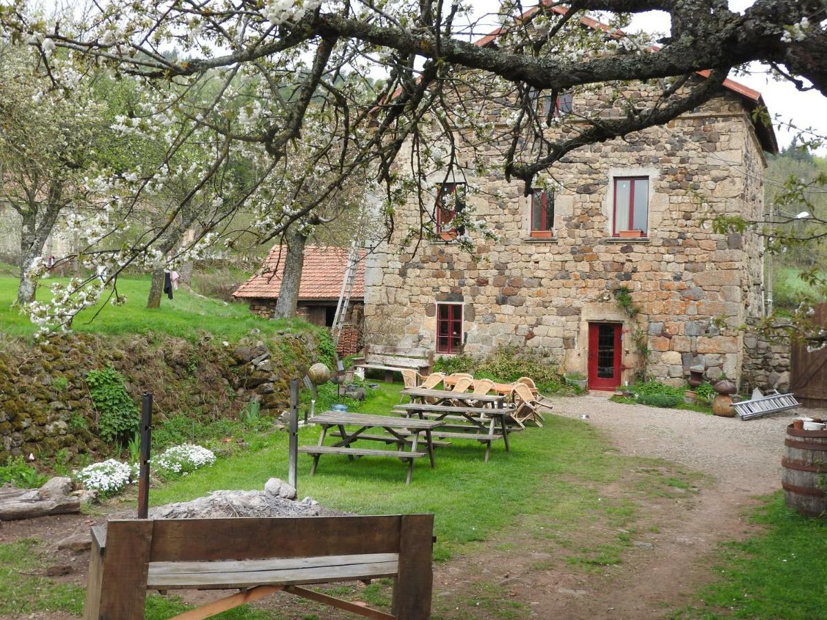 Le Marconnes Bed & Breakfast Saint-Arcons-de-Barges Bagian luar foto