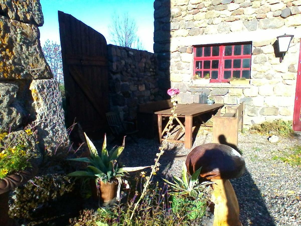 Le Marconnes Bed & Breakfast Saint-Arcons-de-Barges Bagian luar foto