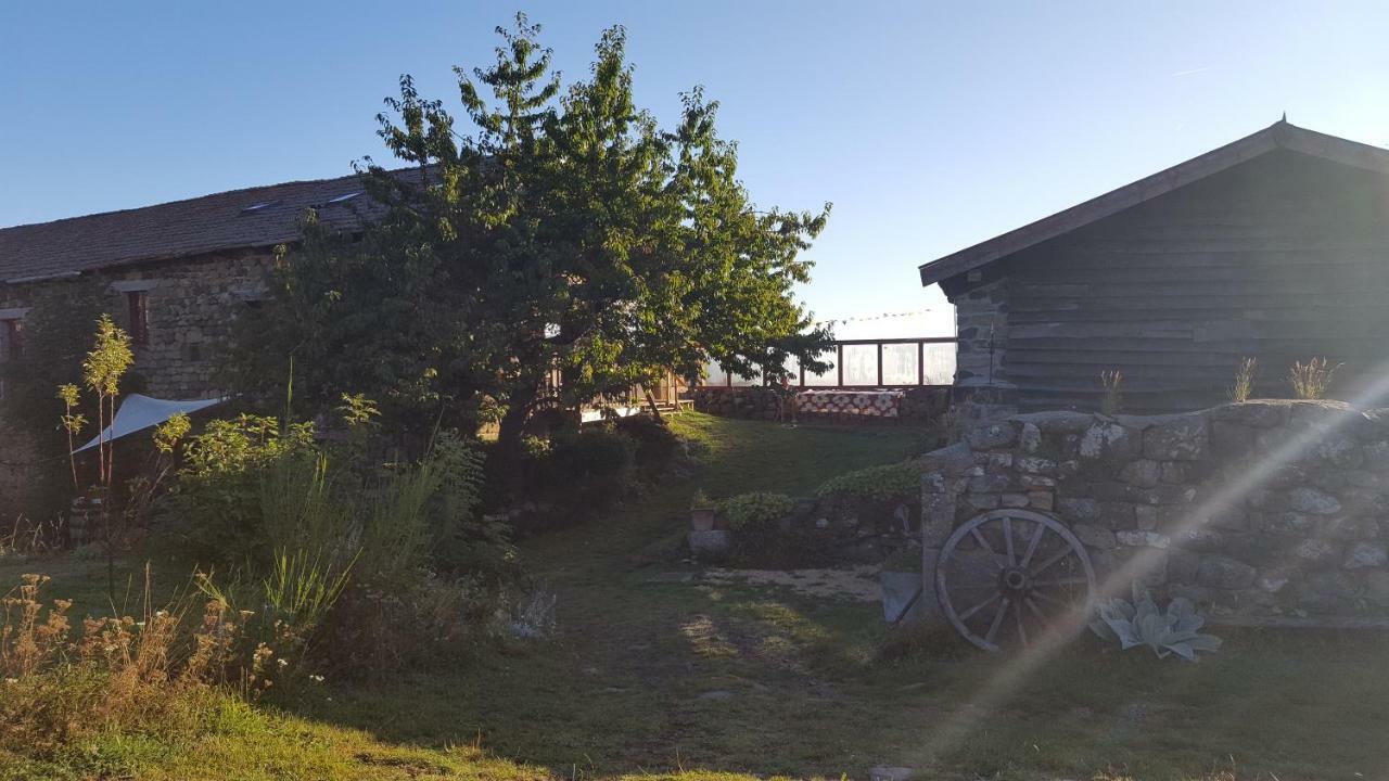 Le Marconnes Bed & Breakfast Saint-Arcons-de-Barges Bagian luar foto